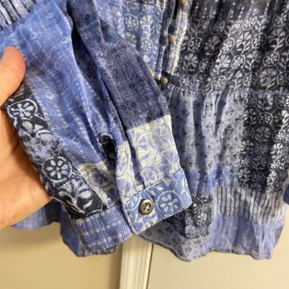 Pilcro Indigo Floral Blouse patchwork button front cotton Medium Petite - Picture 8 of 10